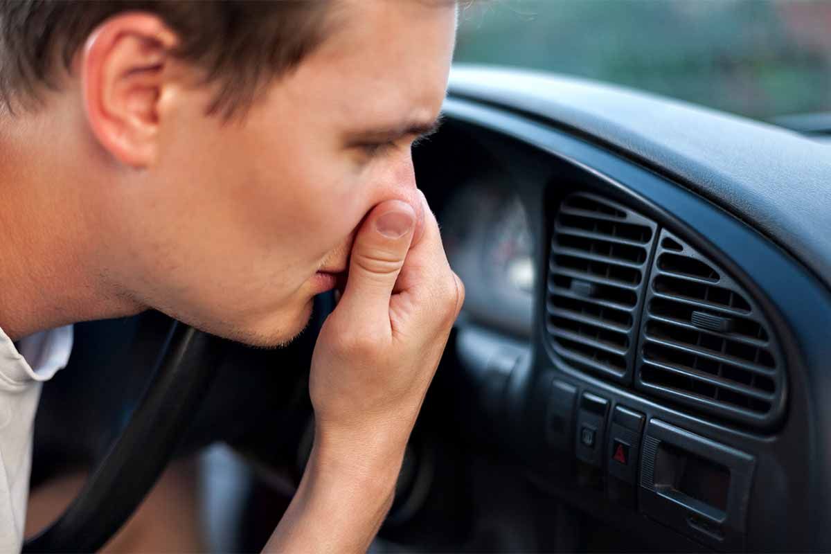 علل بوی بد کولر ماشین راه‌های برطرف کردن بوی بد سیستم AC خودرو