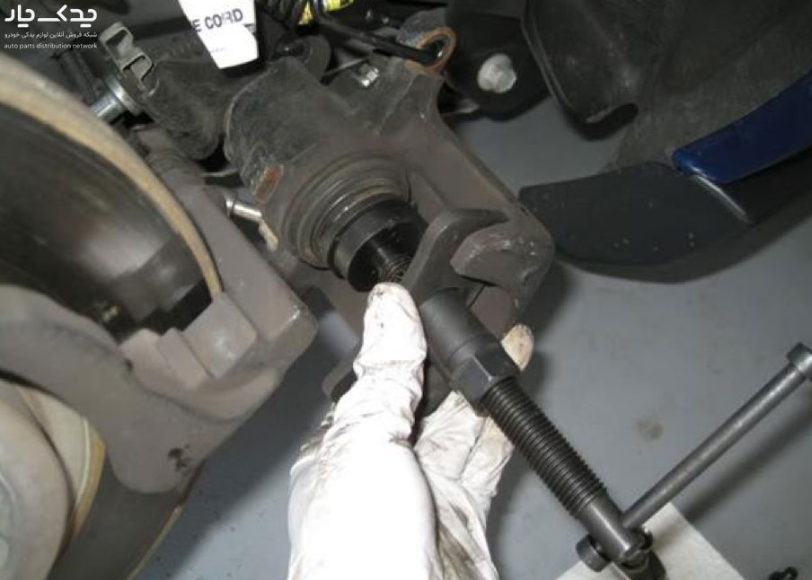 کالیپر ترمز چیست؟ آچار مخصوص تعویض کالیپر ترمز