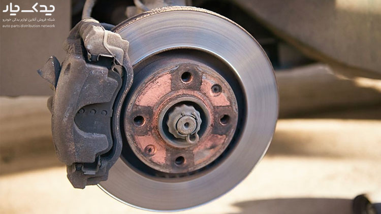 چه موقع باید دیسک ترمز را تعویض کرد؟ علائم خرابی علائم خرابی دیسک ترمز